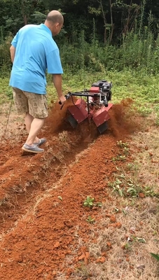 65 KG Kompakt 170F Vierradantrieb Mini-Power-Tiller-Kultivator für die Landwirtschaft