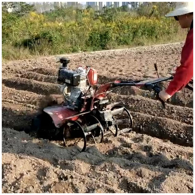 4WD-Fertigmaschine für Landwirtschaftliche Maschinen Ausrüstung Bequem und einfach Star